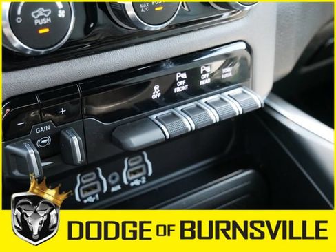 Used 2025 RAM 1500 Big Horn AWD/4WD image 23