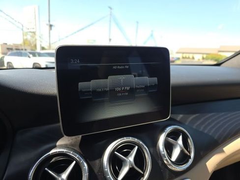 Used 2019 Mercedes-Benz CLA 250 4MATIC image 27