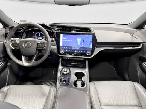 Used 2025 Lexus RZ 450e AWD/4WD image 15