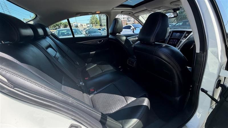 Used 2019 INFINITI Q50 Signature Edition w/ Cargo Package (L96) RWD image 10