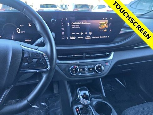 Used 2024 Buick Envista Preferred w/ Convenience I Package image 17