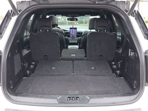 Used 2020 Ford Explorer ST w/ Premium Technology Package image 6