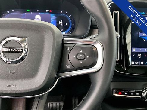 Used 2023 Volvo XC40 B5 Ultimate w/ Protection Package Premier image 28