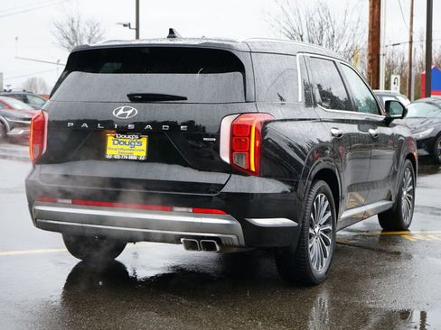 Used 2023 Hyundai Palisade Calligraphy image 5