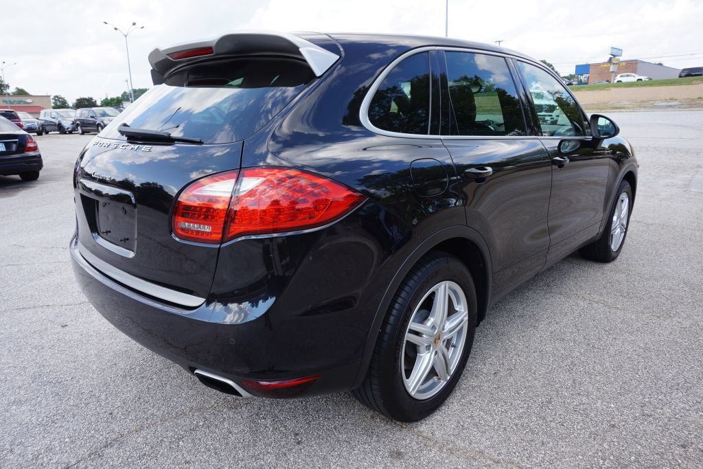 Used 2014 Porsche Cayenne Platinum Edition AWD/4WD image 6