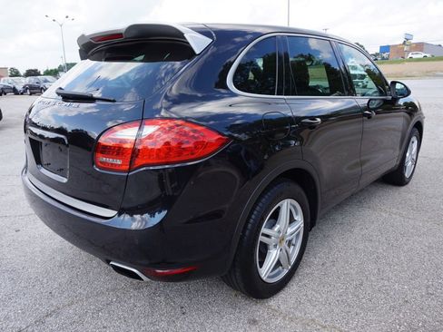Used 2014 Porsche Cayenne Platinum Edition AWD/4WD image 6