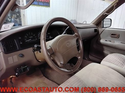 Used 1996 Toyota T100 SR5 image 11
