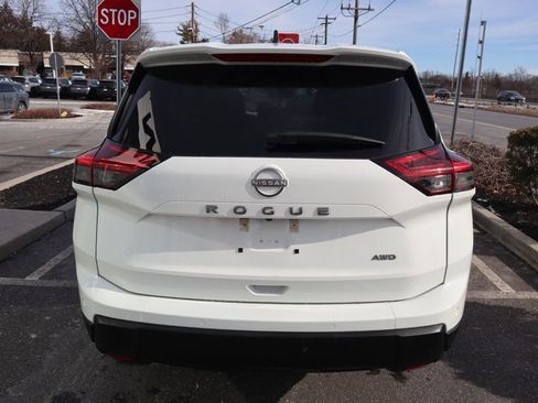 Certified 2025 Nissan Rogue S AWD/4WD image 7