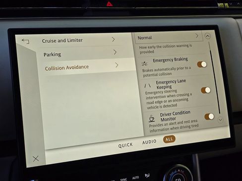 Used 2023 Land Rover Range Rover SE image 54