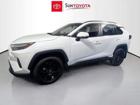 Used 2024 Toyota RAV4 XLE w/ Convenience Package AWD/4WD image 9