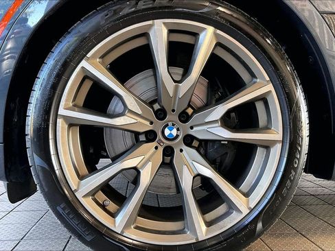 Used 2021 BMW X7 M50i w/ Cold Weather Package AWD/4WD image 34