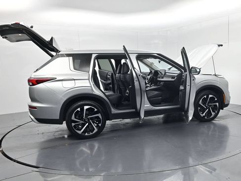 Used 2024 Mitsubishi Outlander SE FWD image 58