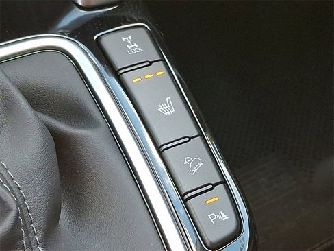 Used 2025 Kia Seltos EX w/ EX Sunroof Package image 25