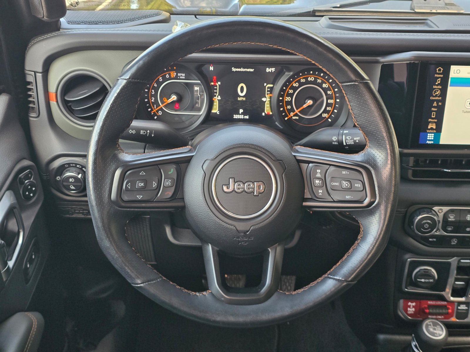 Used 2024 Jeep Gladiator Mojave AWD/4WD image 18