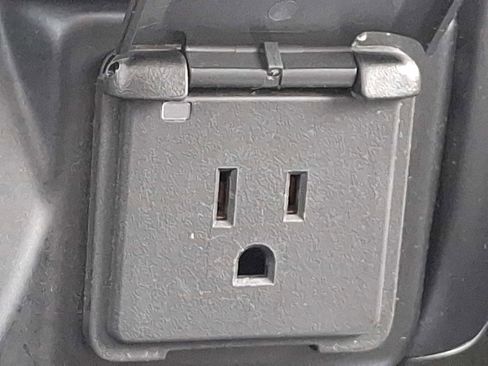 Used 2021 Chevrolet Silverado 1500 LT Trail Boss w/ Convenience Package II image 25