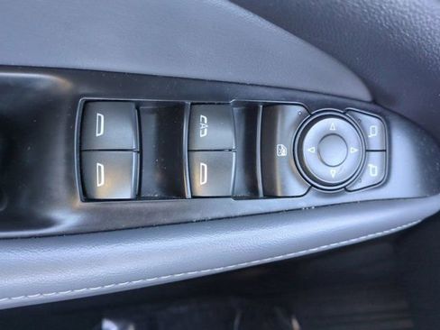 Used 2023 Buick Enclave Essence w/ Experience Buick Package image 24