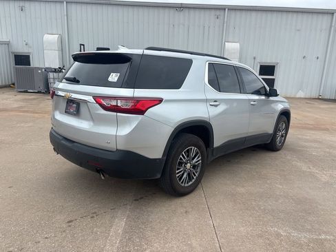 Used 2020 Chevrolet Traverse LT w/ LT Premium Package AWD/4WD image 5
