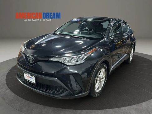 Used 2021 Toyota C-HR LE FWD image 1