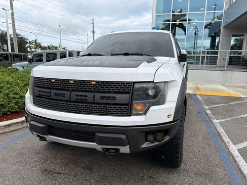 Used 2013 Ford F150 Raptor w/ Luxury Equipment Group AWD/4WD image 2