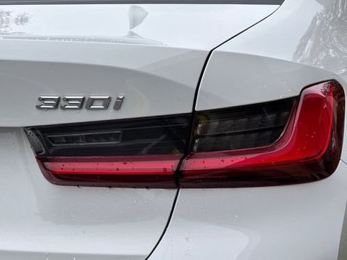 Used 2019 BMW 330i Sedan w/ Premium Package image 26