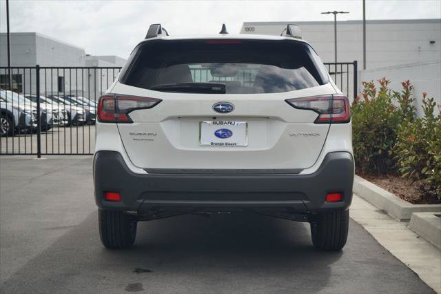 Used 2025 Subaru Outback Premium AWD/4WD image 3