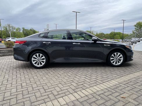 Used 2018 Kia Optima EX w/ Premium Package FWD image 6