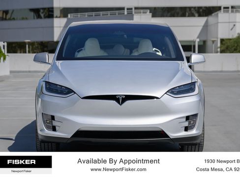 Used 2018 Tesla Model X 75D image 6