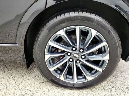 Used 2025 Cadillac Lyriq Sport image 9