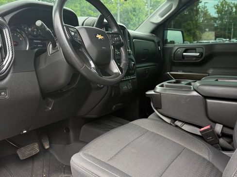 Used 2021 Chevrolet Silverado 1500 LT w/ Bed Protection Package AWD/4WD image 8
