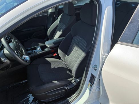 Used 2025 Kia K5 LXS image 38