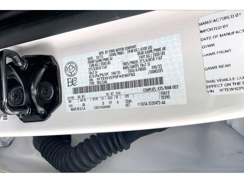 Used 2015 Ford F150 Lariat w/ Equipment Group 501A Mid image 32