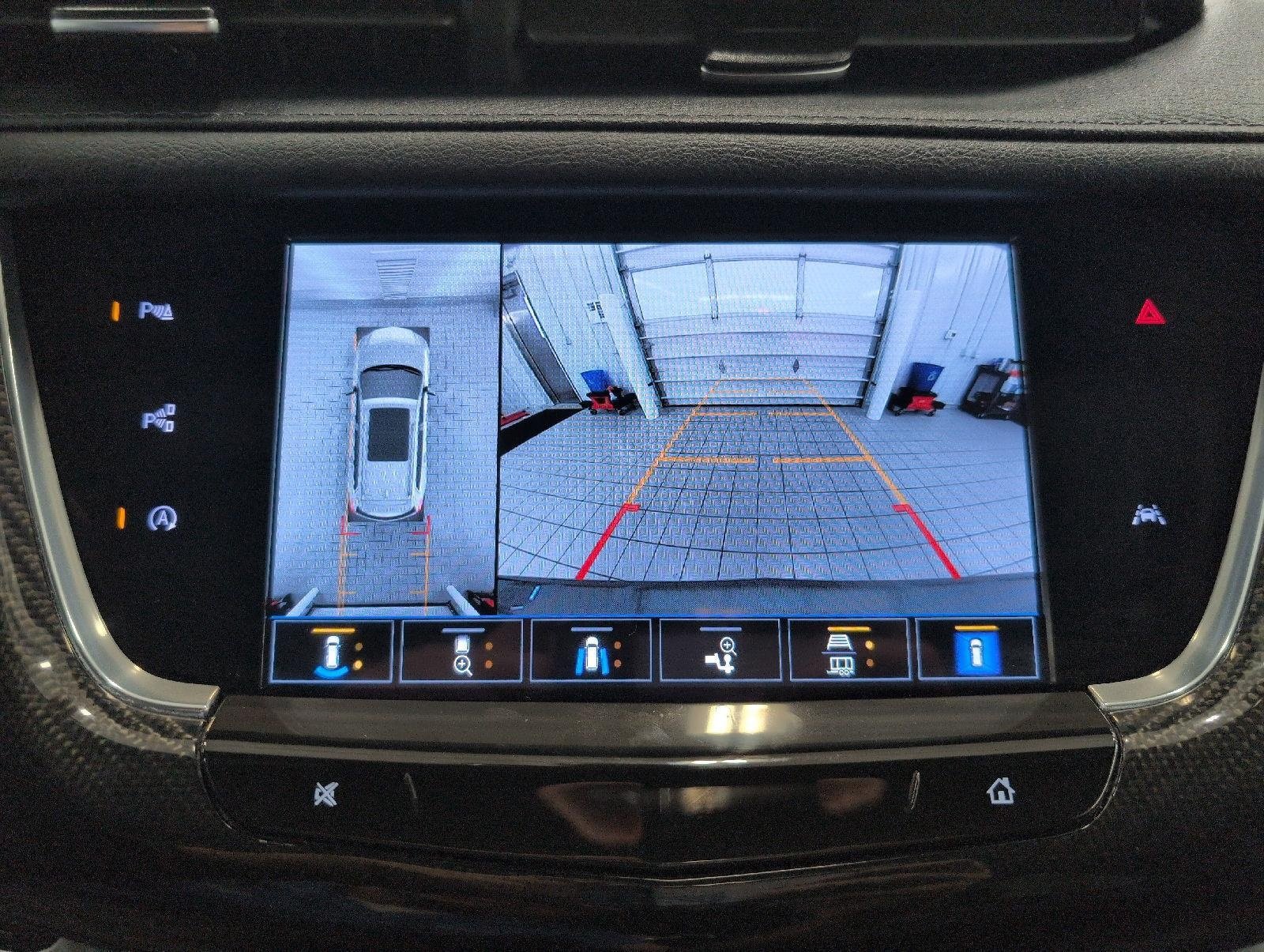 Certified 2024 Cadillac XT6 Sport w/ Technology Package AWD/4WD image 14