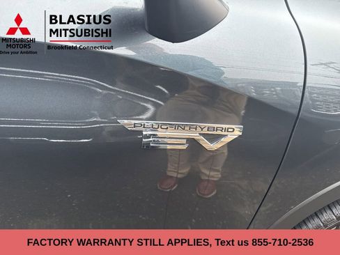 Used 2025 Mitsubishi Outlander SEL image 4