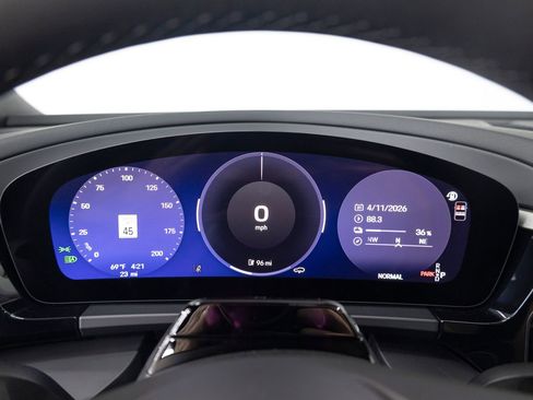 New 2026 Porsche Macan 4 Electric AWD/4WD image 15