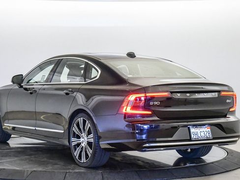 Certified 2023 Volvo S90 B6 Plus AWD/4WD image 2