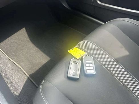 Used 2021 Honda Civic EX image 14