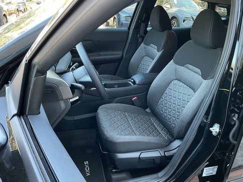 New 2026 Nissan Kicks SV image 13
