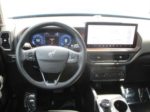 Used 2025 Ford Bronco Sport Outer Banks w/ Outer Banks Tech Package+ AWD/4WD image 13