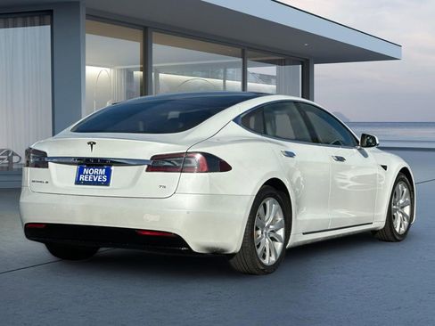Used 2017 Tesla Model S 75 image 4