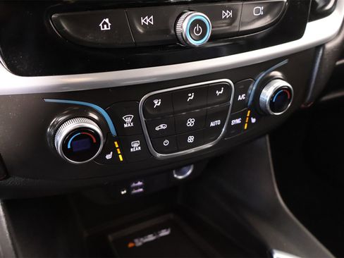 Used 2022 Chevrolet Traverse RS w/ LPO, Floor Liner Package image 7