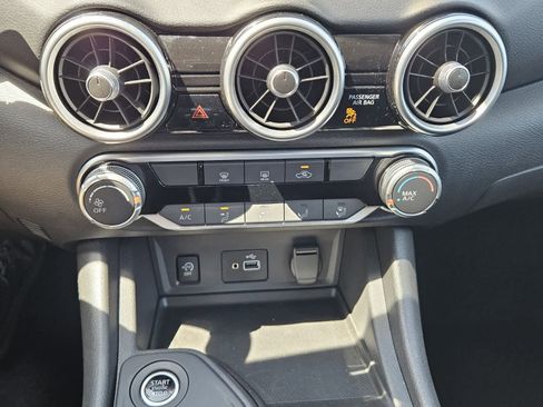 Used 2025 Nissan Sentra S image 10