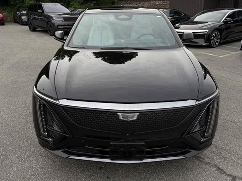 Used 2024 Cadillac Lyriq Sport RWD image 24