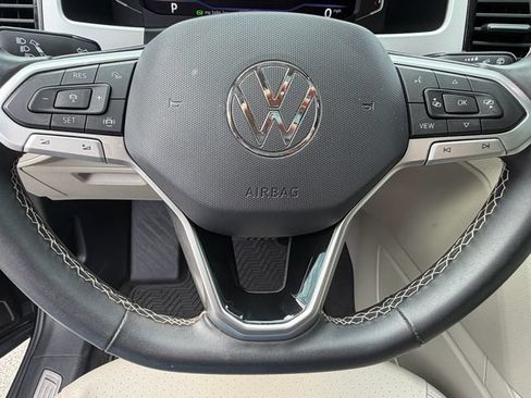 Used 2022 Volkswagen Atlas SE FWD image 24