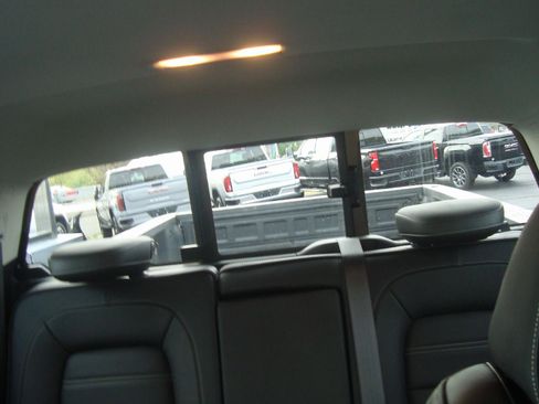 Used 2020 GMC Canyon Denali image 16