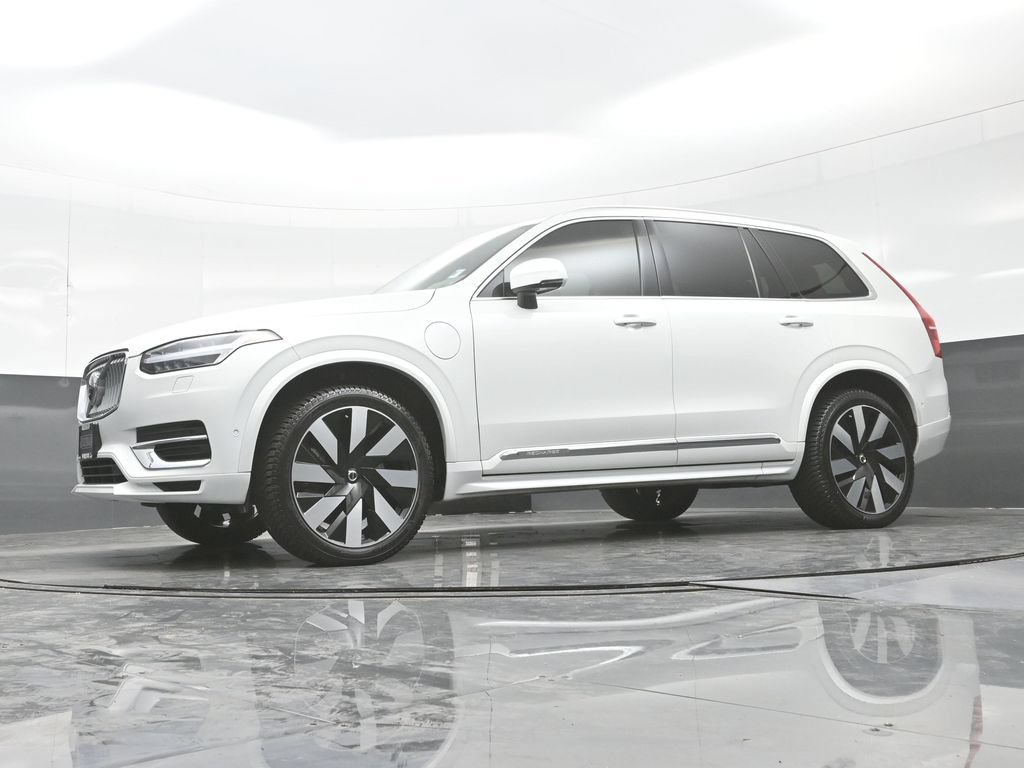 Used 2023 Volvo XC90 T8 Ultimate AWD/4WD image 22