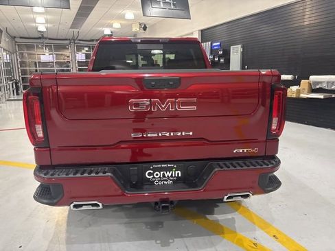 Used 2025 GMC Sierra 1500 AT4 w/ AT4 Premium Package image 8