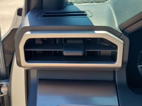 Used 2024 Toyota Tacoma TRD Sport RWD image 31