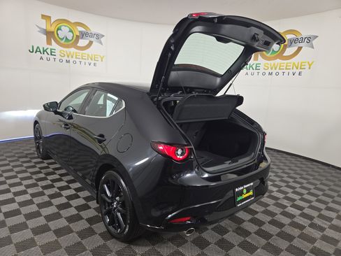 Used 2023 MAZDA MAZDA3 s image 32