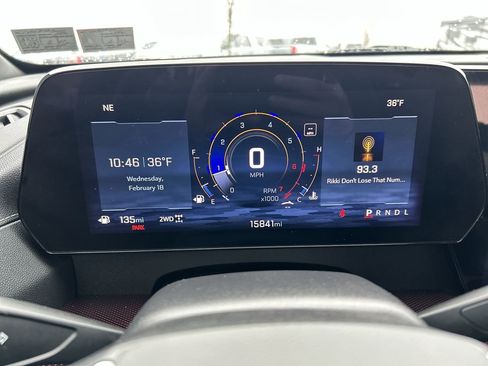 Used 2024 Chevrolet Traverse Z71 image 27