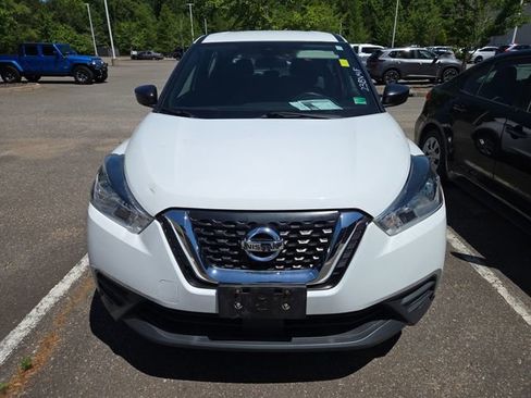 Used 2020 Nissan Kicks S FWD image 8